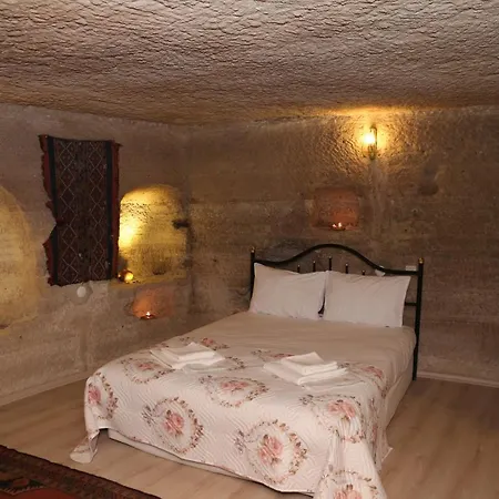 Unicorn Cave Hotel 3*