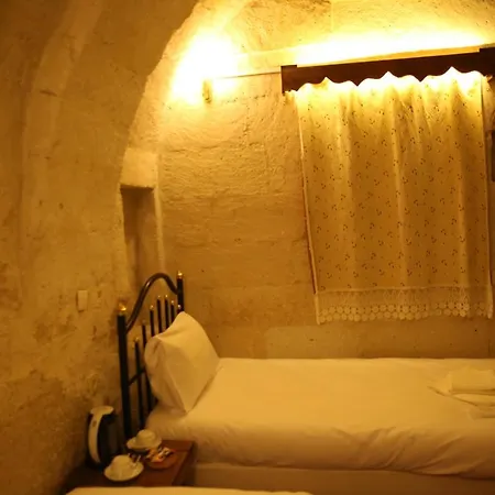 Unicorn Cave Hotel 3*