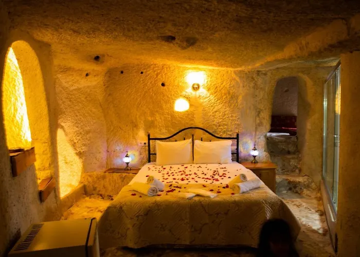 Unicorn Cave فندق