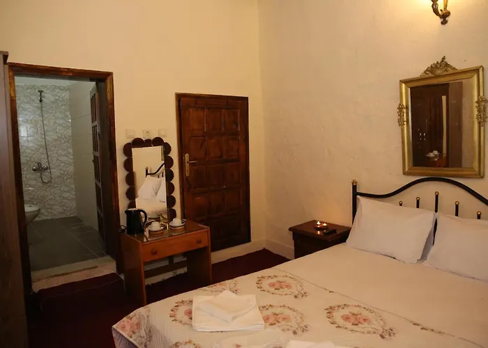 فندق Unicorn Cave نفسهير