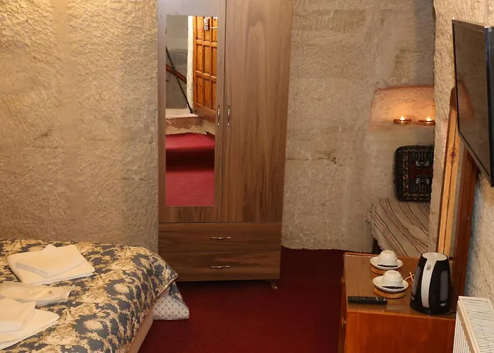 Unicorn Cave نفسهير