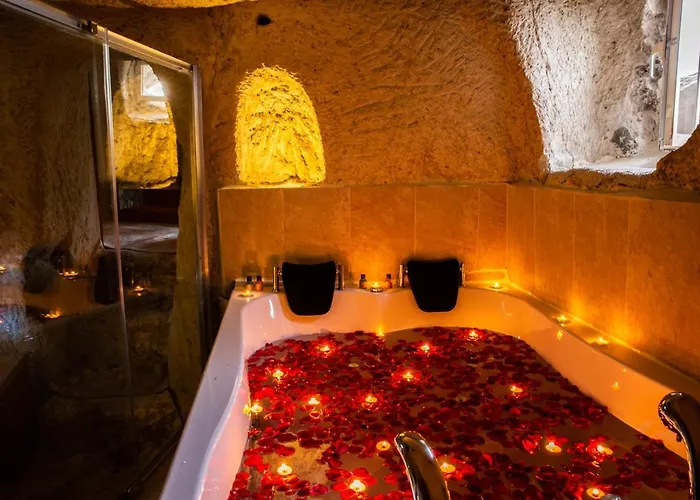 Unicorn Cave فندق