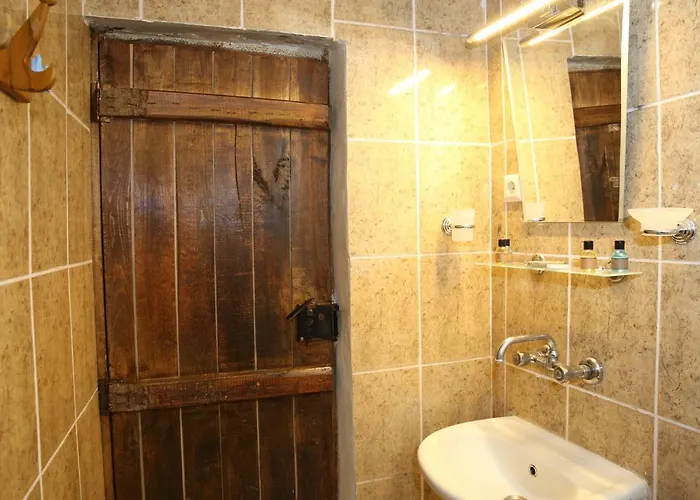 فندق Unicorn Cave نفسهير