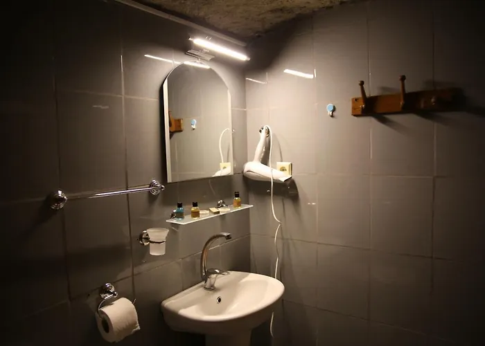 فندق Unicorn Cave نفسهير